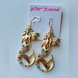 NWT Y2K Vintage Betsey Johnson Beautiful Gold Mermaid 🧜‍♀️ Earrings